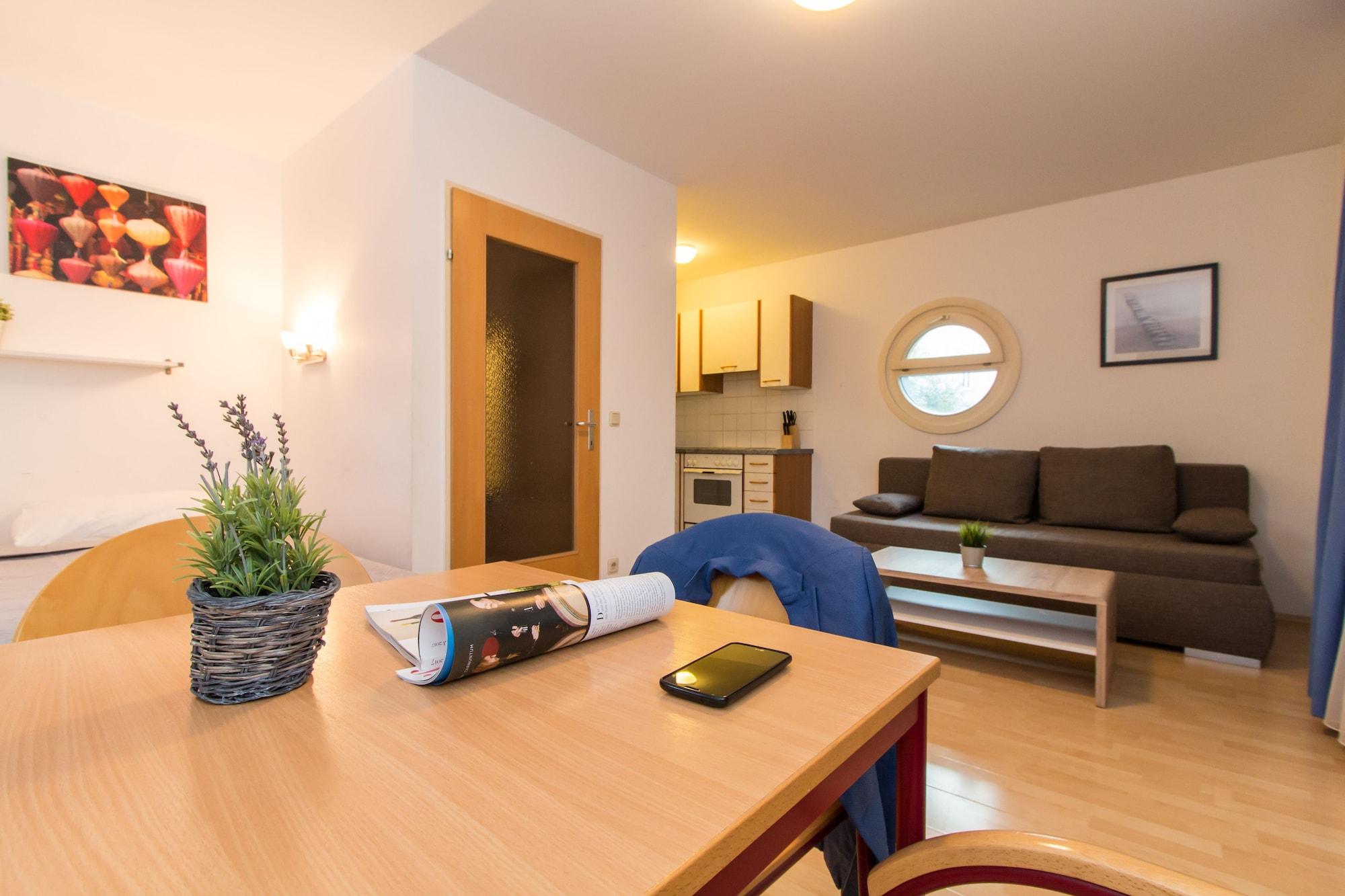 Apartmenthaus Hietzing I Contactless Check-In Vienna Esterno foto