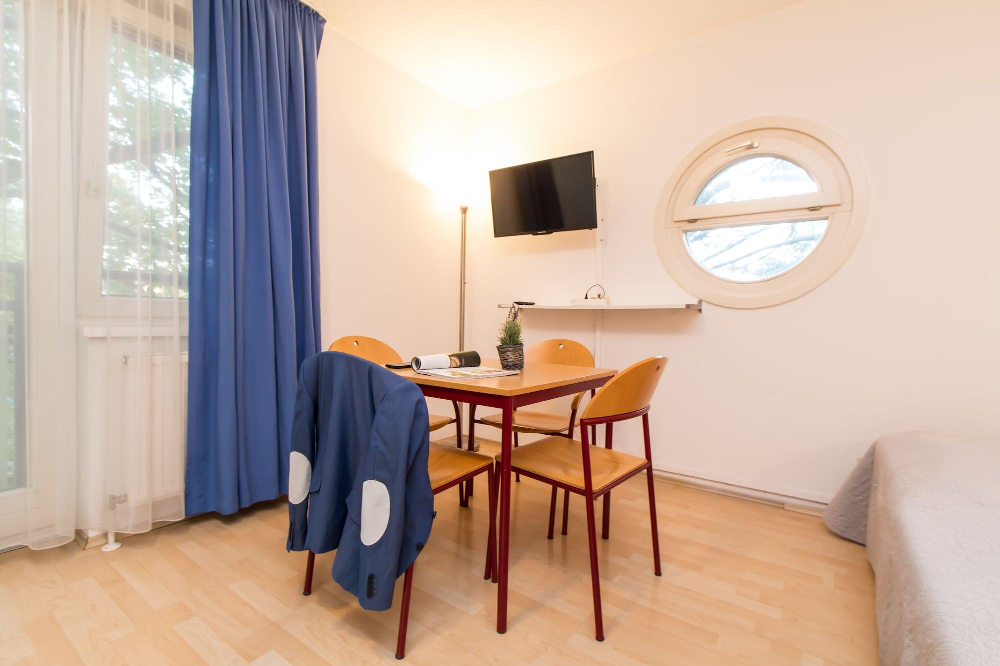 Apartmenthaus Hietzing I Contactless Check-In Vienna Esterno foto