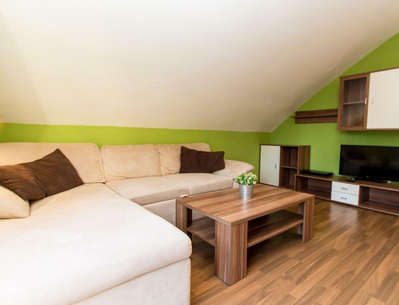 Apartmenthaus Hietzing I Contactless Check-In Vienna Esterno foto