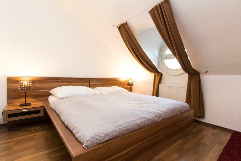 Apartmenthaus Hietzing I Contactless Check-In Vienna Esterno foto