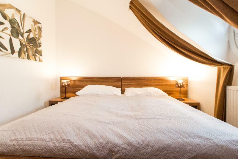 Apartmenthaus Hietzing I Contactless Check-In Vienna Esterno foto